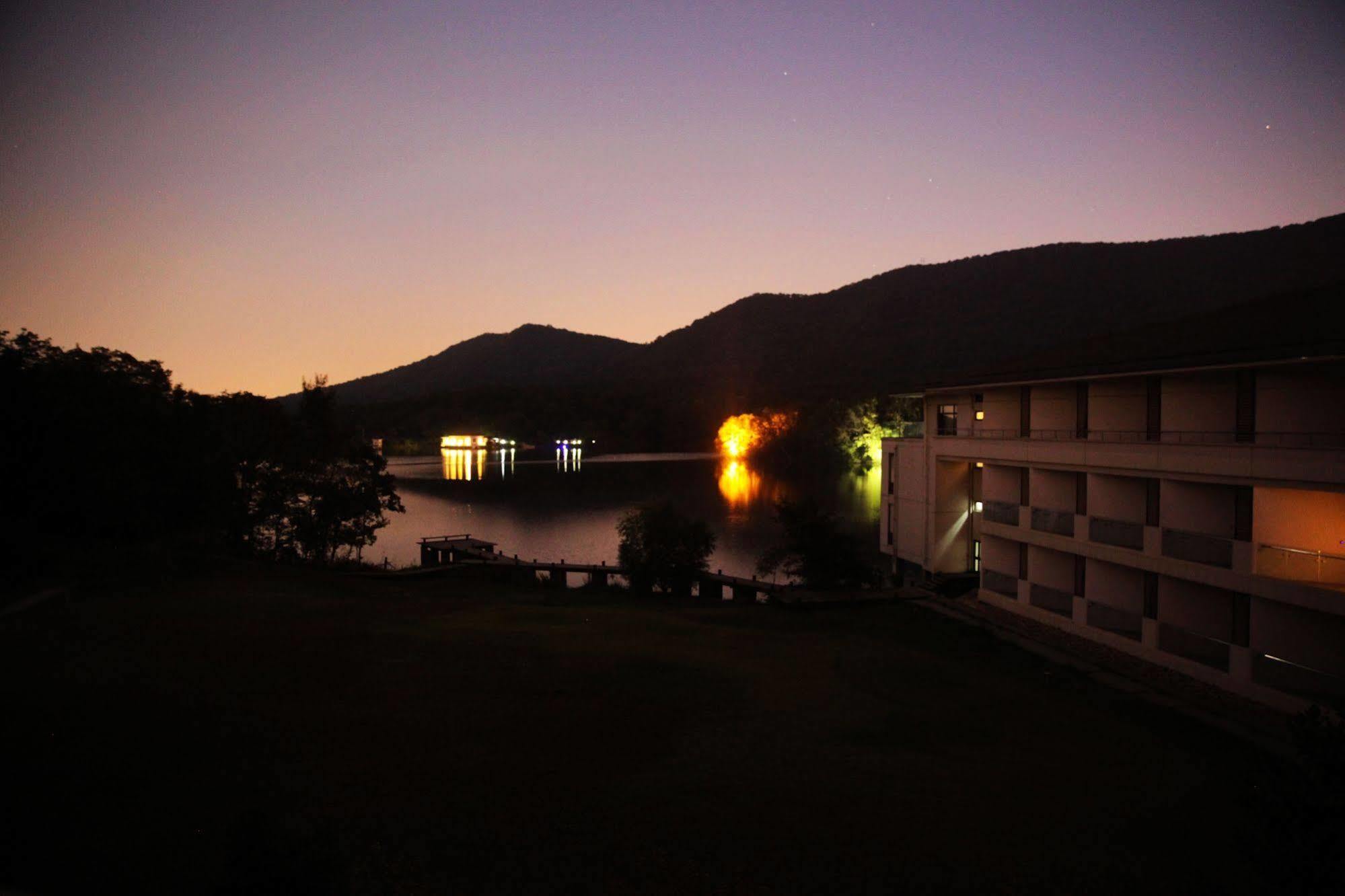 The Purple Palace - Jinling Hotels & Resorts Nanking Exterior foto